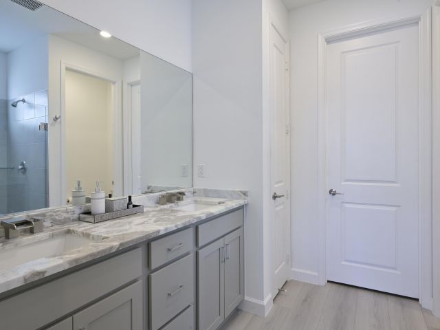 Продажа дома по адресу 14988 Three Ponds Trail - фото 6214313