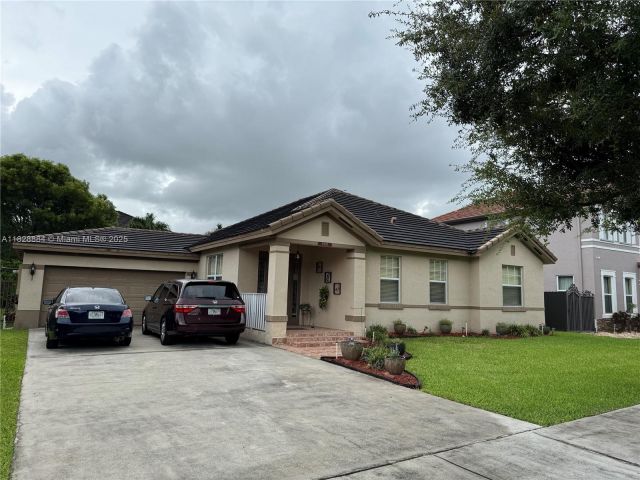 Продажа дома по адресу 20233 SW 128th Pl - фото 6209178