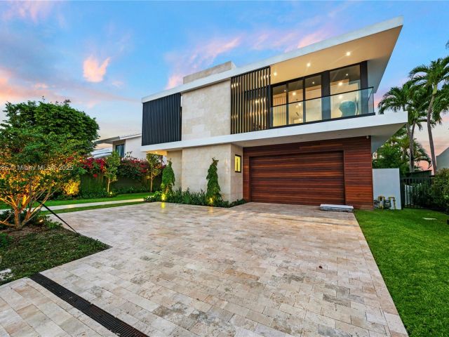 Продажа дома по адресу 1410 S Biscayne Point Rd - фото 6208317