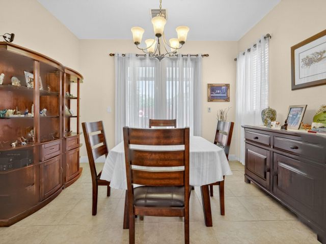 Продажа дома по адресу 18203 SW 152nd Pl - фото 6215614