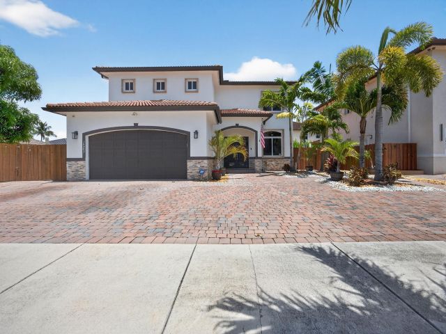 Продажа дома по адресу 18203 SW 152nd Pl - фото 6215627