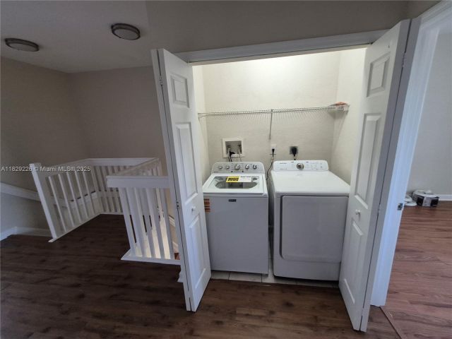 Дом в аренду по адресу 7673 NW 116th Ave 7673 - фото 6238468