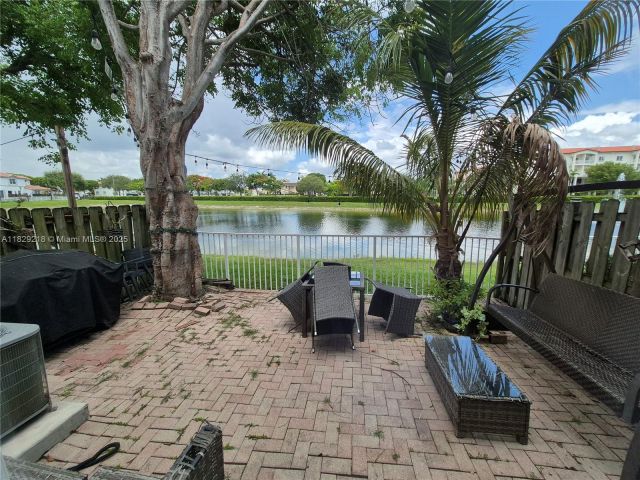 Продажа дома по адресу 8134 NW 108th Pl - фото 6209468