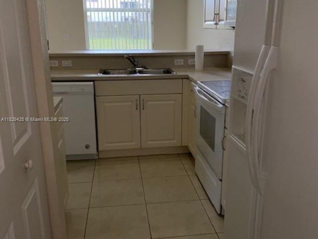 Дом в аренду по адресу 1924 SE 17 court 1924 - фото 6209622