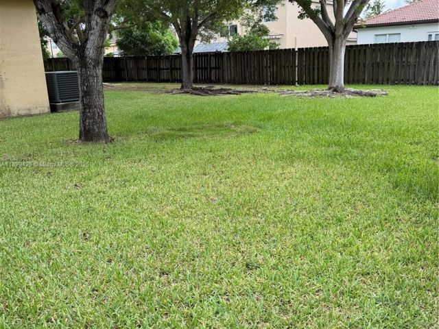 Дом в аренду по адресу 1924 SE 17 court 1924 - фото 6264156
