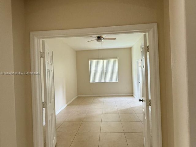 Дом в аренду по адресу 1924 SE 17 court 1924 - фото 6264158