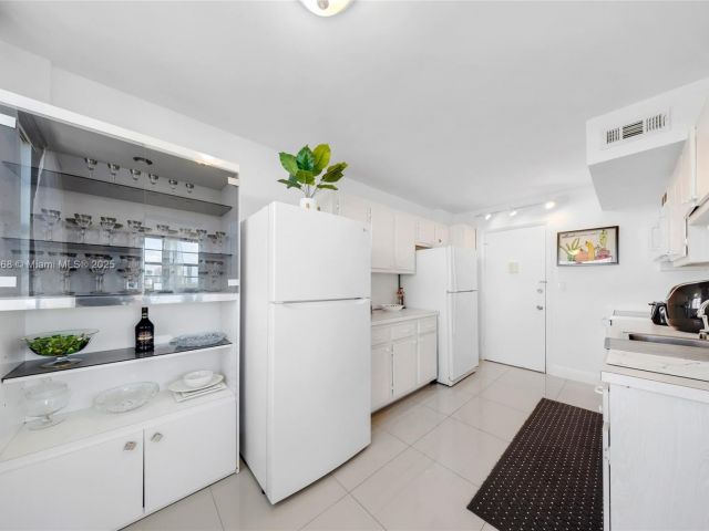 Продажа квартиры #1510 - фото 6218755