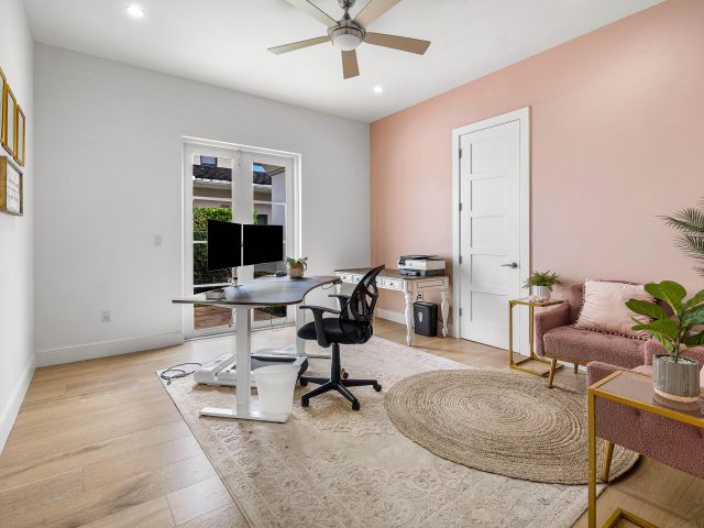 Продажа дома по адресу 200 NE 6th Court - фото 6216483