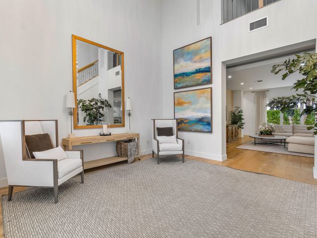 Продажа дома по адресу 200 NE 6th Court - фото 6216495