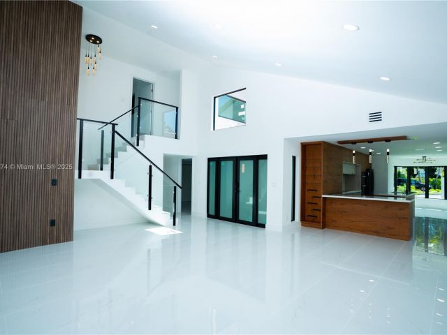 Продажа дома по адресу 10433 SW 118th Ct - фото 6237569