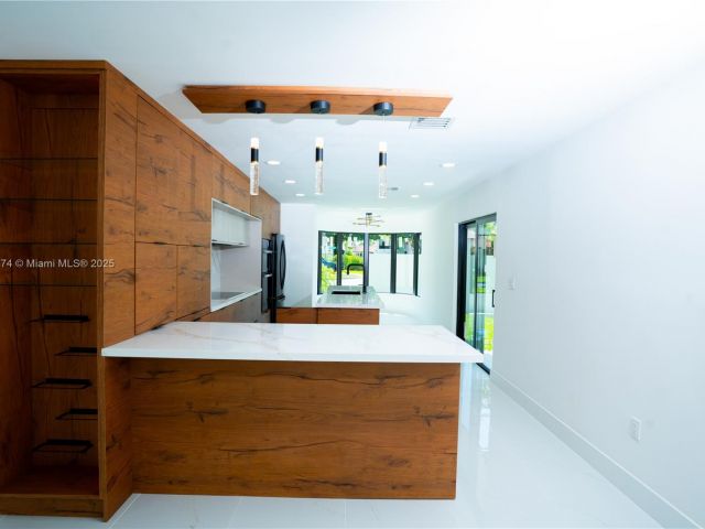 Продажа дома по адресу 10433 SW 118th Ct - фото 6237570