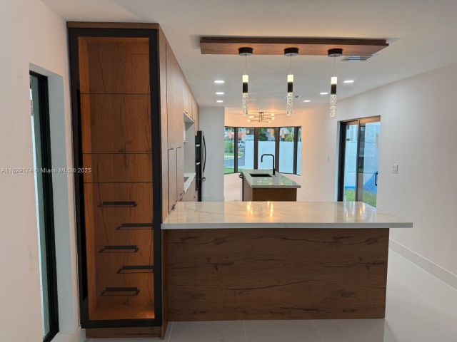 Продажа дома по адресу 10433 SW 118th Ct - фото 6237574