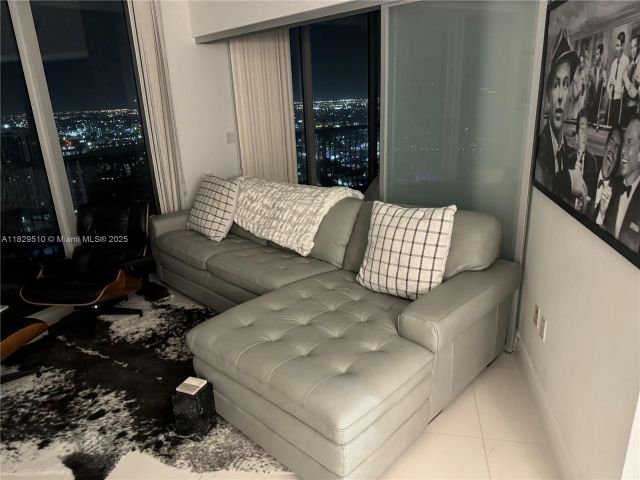 Продажа квартиры #5114 - фото 6222785