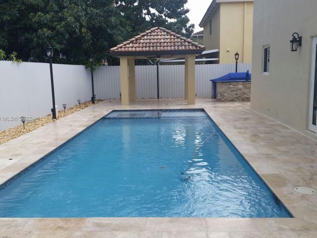 Продажа дома по адресу 14432 SW 38th Ln - фото 6210097