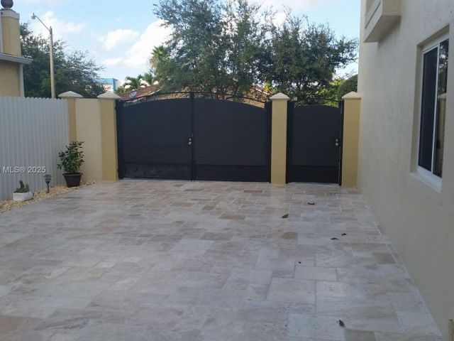 Продажа дома по адресу 14432 SW 38th Ln - фото 6210102