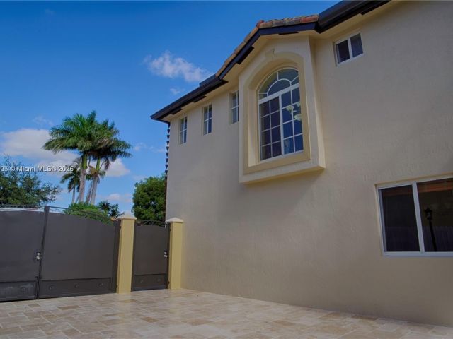 Продажа дома по адресу 14432 SW 38th Ln - фото 6210103