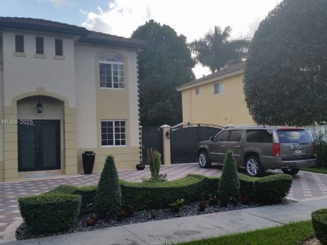 Продажа дома по адресу 14432 SW 38th Ln - фото 6210105