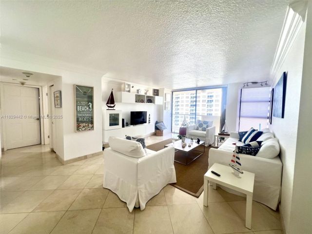 Продажа квартиры #803 - фото 6225366