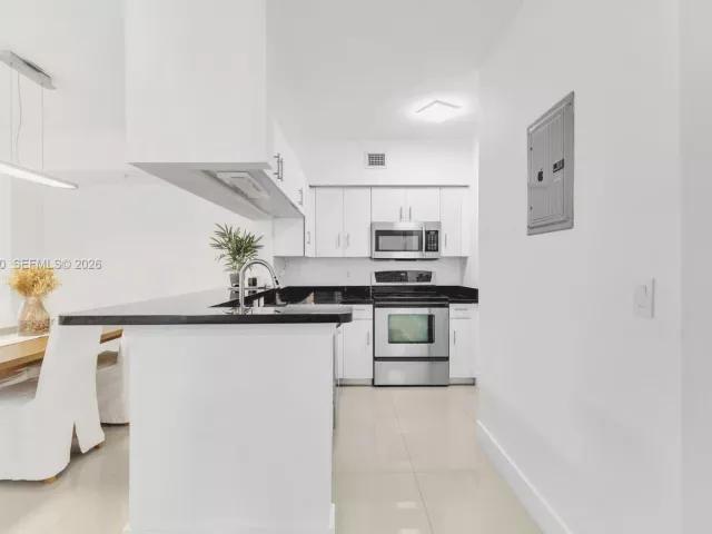 Продажа квартиры #1610 - фото 6899693