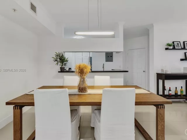 Продажа квартиры #1610 - фото 6899696