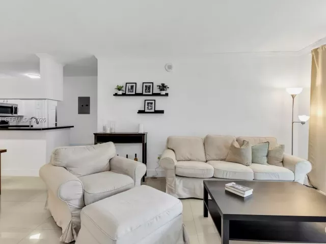 Продажа квартиры #1610 - фото 6899698