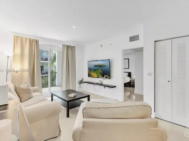 Продажа квартиры #1610 - фото 6899700