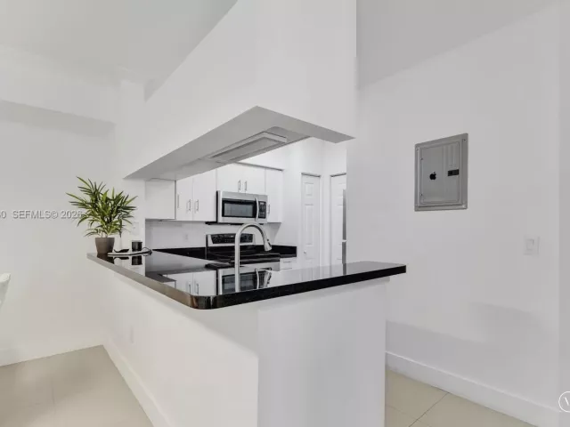 Продажа квартиры #1610 - фото 6899692