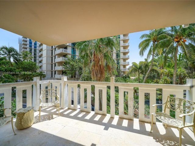 Продажа квартиры #F201 - фото 6230231