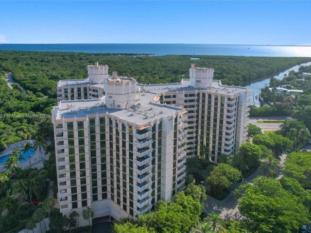 Продажа квартиры #F201 - фото 6230241