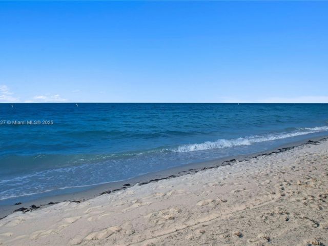 Продажа квартиры #F201 - фото 6230242