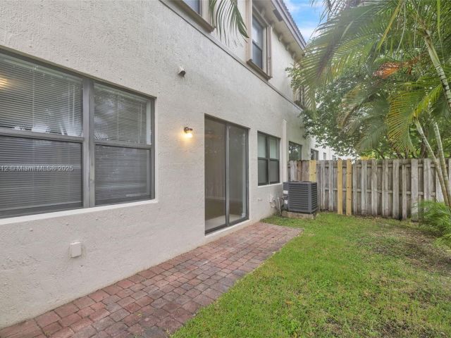 Продажа дома по адресу 11266 SW 236th Ln - фото 6226892