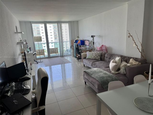 Продажа квартиры #808 - фото 6226087