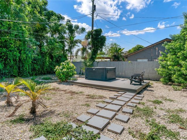 Продажа дома по адресу 516 Puritan Rd - фото 6211247