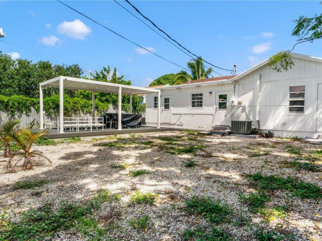 Продажа дома по адресу 516 Puritan Rd - фото 6211248