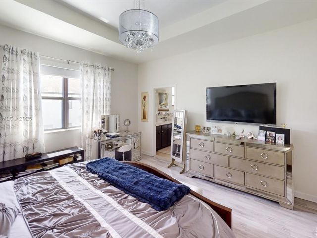 Продажа дома по адресу 4231 SW 165th Ct - фото 6211386