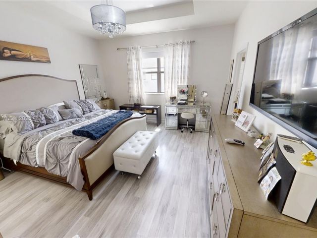 Продажа дома по адресу 4231 SW 165th Ct - фото 6211387