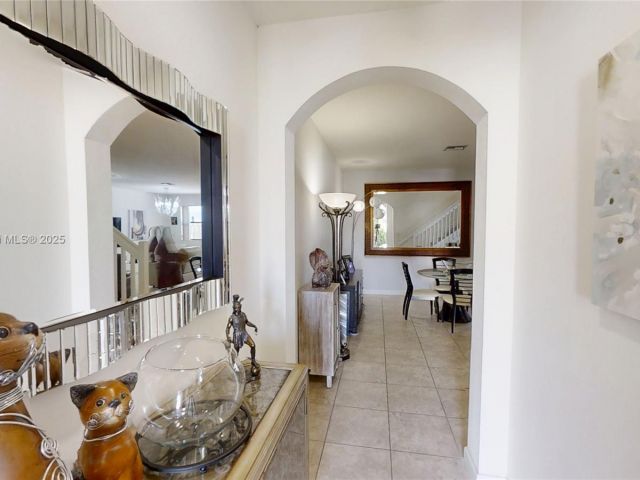 Продажа дома по адресу 4231 SW 165th Ct - фото 6211402