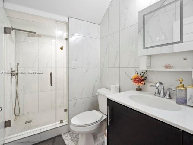 Дом в аренду по адресу 7042 NW 103rd Path - фото 6211225