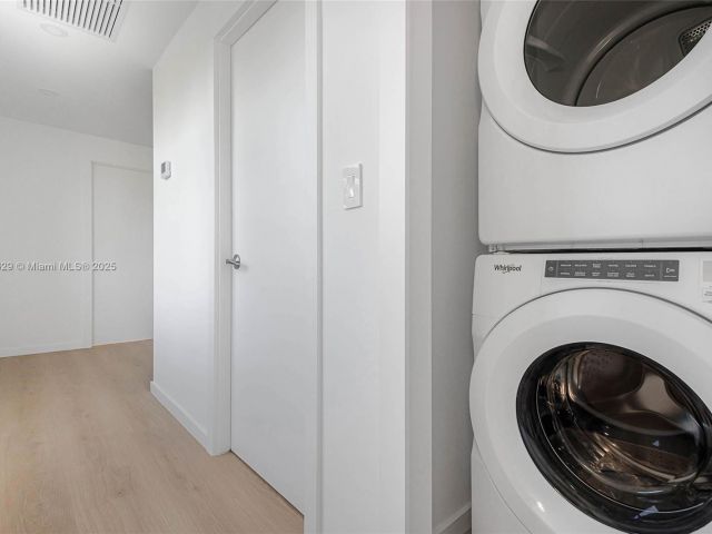 Продажа дома по адресу 854 SE 12 ct 8 - фото 6211424