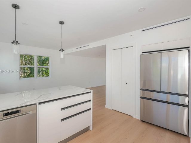 Продажа дома по адресу 854 SE 12 ct 8 - фото 6211434