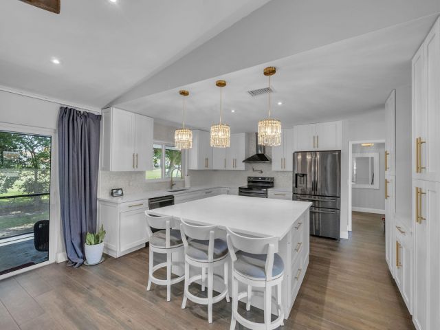 Продажа дома по адресу 17516 Birchwood Drive - фото 6390965