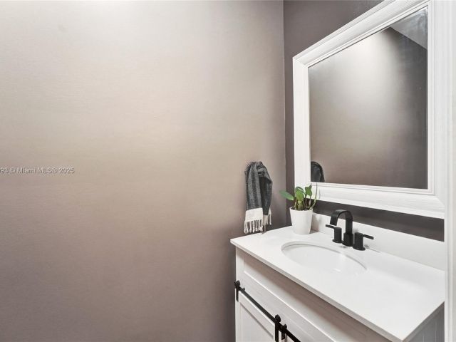 Продажа дома по адресу 13371 SW 287th Ter 13371 - фото 6211774