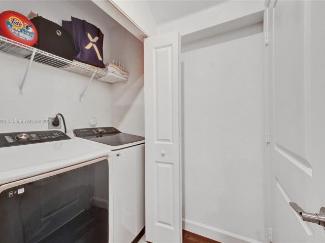 Продажа дома по адресу 13371 SW 287th Ter 13371 - фото 6211775