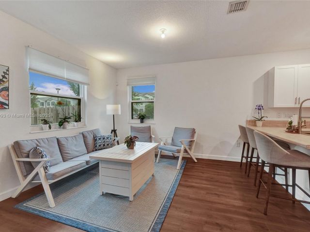 Продажа дома по адресу 13371 SW 287th Ter 13371 - фото 6211779