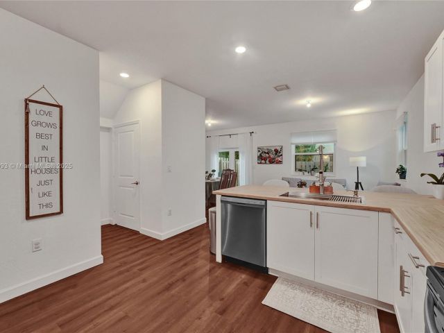 Продажа дома по адресу 13371 SW 287th Ter 13371 - фото 6211784