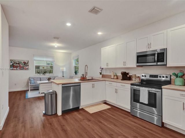 Продажа дома по адресу 13371 SW 287th Ter 13371 - фото 6211785