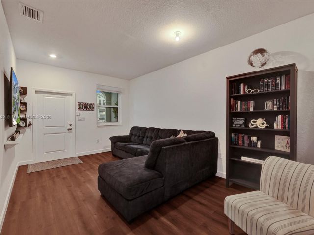 Продажа дома по адресу 13371 SW 287th Ter 13371 - фото 6211788