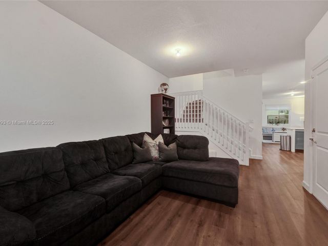 Продажа дома по адресу 13371 SW 287th Ter 13371 - фото 6211789