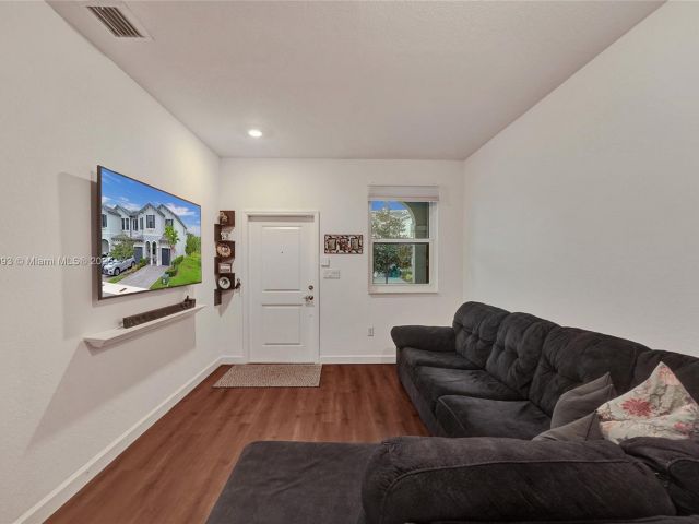 Продажа дома по адресу 13371 SW 287th Ter 13371 - фото 6211790