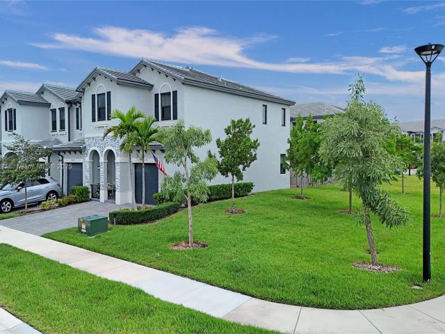 Продажа дома по адресу 13371 SW 287th Ter 13371 - фото 6211791